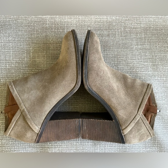 Lucky Brand Womens Salza Brown Tan Leather suede Block Heel Booties 9 Medium - Picture 12 of 15